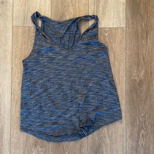 Lululemon twist strap muscle tee • size 6
